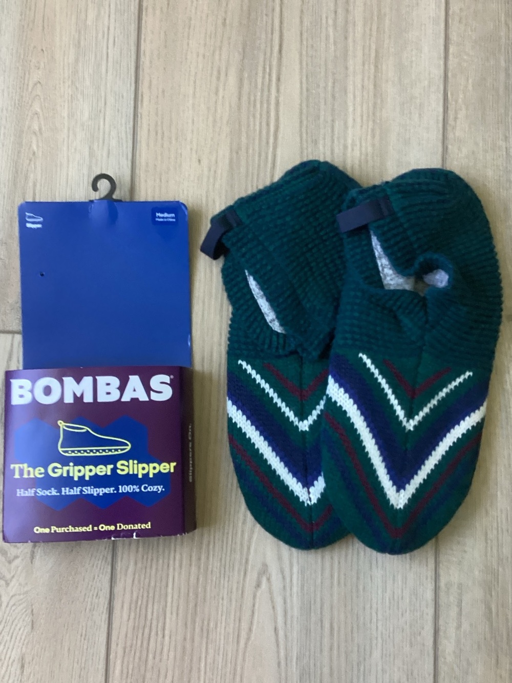 NWT Bombas Gripper Slippers Green Chevron SZ M Cabincore Hygge Comfort Men 7-9.5